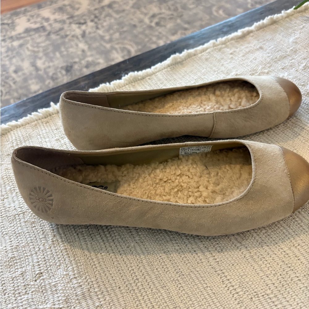 UGG Women's Light Beige Suede Shearling Ballet Flats with Metallic Toe - Picture 5 of 8